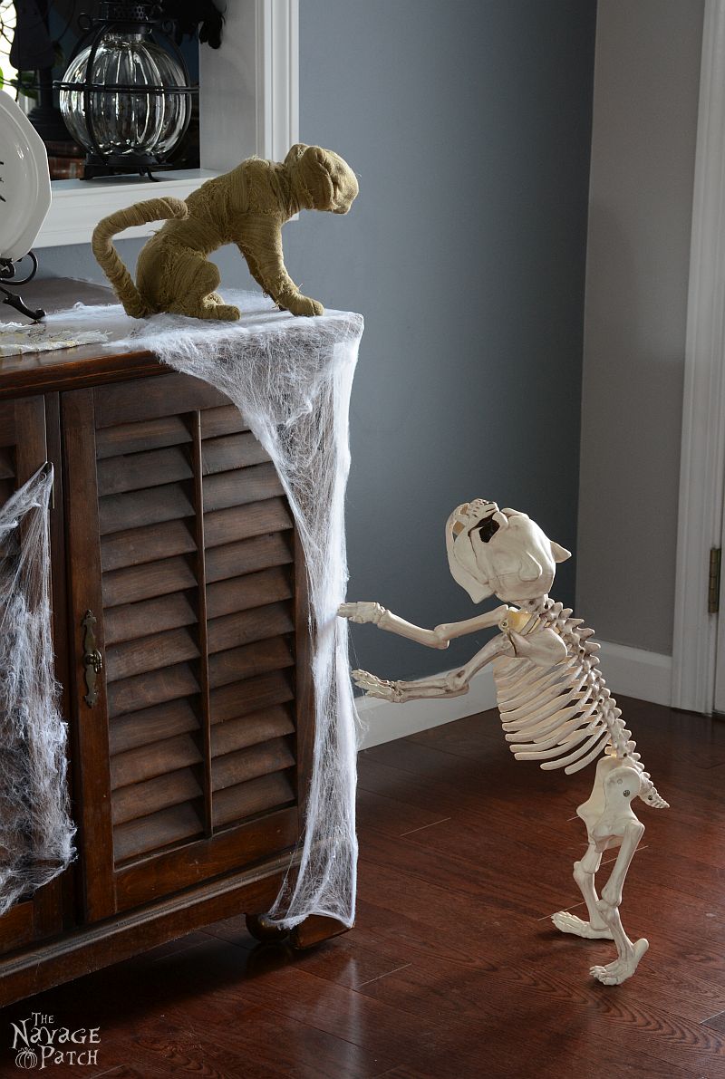 Halloween decoration ideas | Halloween home tour | DIY Halloween props | Spooky Halloween decor | TheNavagePatch.com