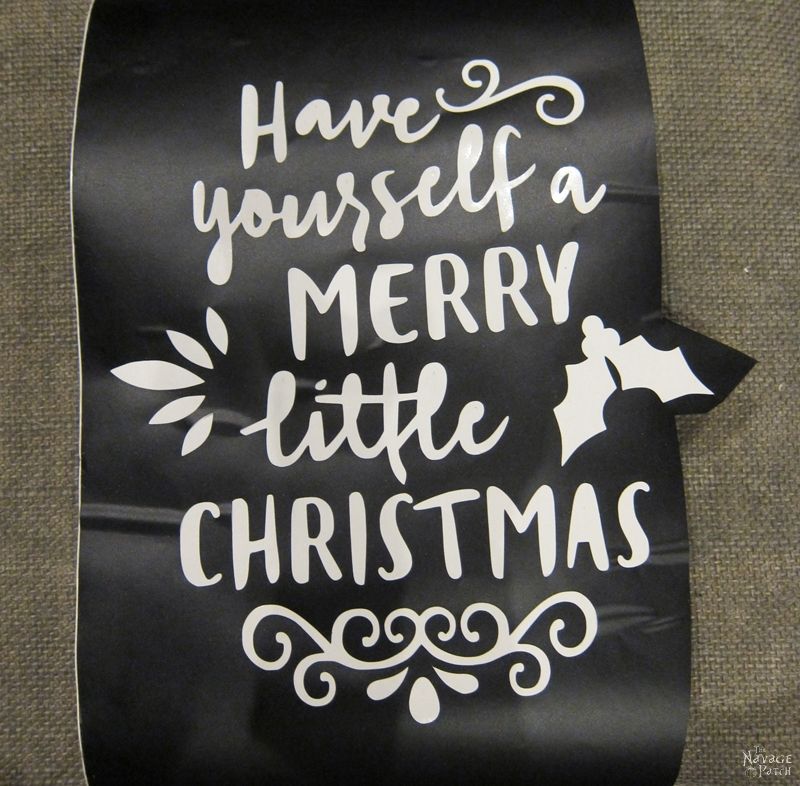 Merry Little Sled | Diy Christmas decoration | Free Christmas Printable | Sled makeover | Diy chalk paint | Homemade chalk paint recipe | How to stencil | Stenciled home decor | Festive home decor | Cheap & easy crafts | #painted and #stenciled #diy #Christmas #crafts, #freeprintable | TheNavagePatch.com