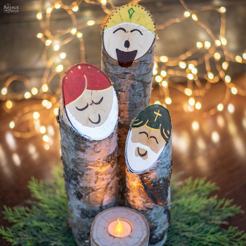 Simple birch log nativity scene | DIY Upcycled Christmas decoration | Easy 30-minute Christmas craft for kids and adults | DIY upcycled nativity decor with three wise men | #TheNavagePatch #DIY #easydiy #Kidscraft #Upcycled #Repurposed #Christmas # Nativity #Holidaydecor #DIYChristmas #sharpie #Holidays #birch | TheNavagePatch.com