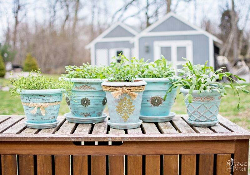 DIY flower pot makeover with homemade chalk paint | Painted, stenciled and distressed terracotta planters | Planter makeover with DIY chalk paint | Wet distressing method | #TheNavagePatch #DIY #Garden #Upcycle #ChalkPaint | Free paint color code | TheNavagePatch.com