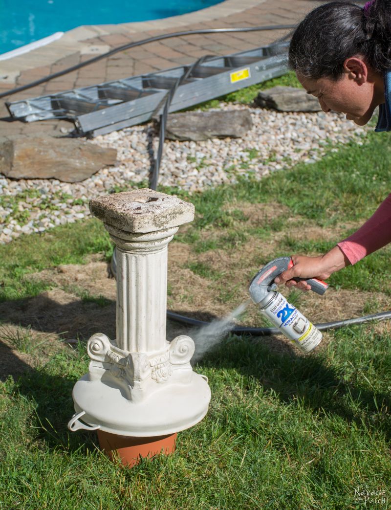 DIY Bird Bath | How to make a bird bath | How to keep your bird bath algae free | How to prevent algae growth | Simple upcycled garden and backyard decor | DIY garden and backyard decor | Homemade bird bath | #TheNavagePatch #Garden #DIY #Backyard #Upcycled #Repurposed | TheNavagePatch.com