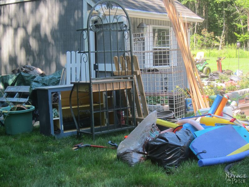 Garden Shed Organization | Creating a Rodent Proof Shed | Simpe and Easy #garden #shed #organization and #cleaning | TheNavagePatch.com