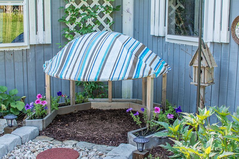 Papasan Dog Hut | Upcycling papasan chair to dog house | Simple woodworking & DIY | How to make a dog house with planters | TheNavagePatch.com 