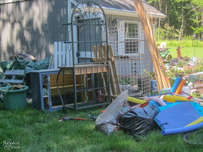 Garden Shed Organization | Creating a Rodent Proof Shed | Simpe and Easy #garden #shed #organization and #cleaning | TheNavagePatch.com