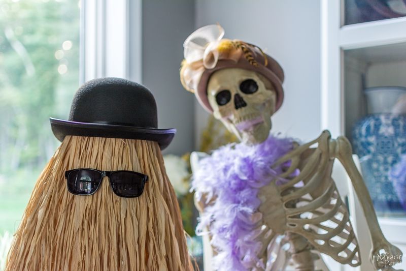 Cousin Itt Halloween prop | DIY Addams Family Cousin It | Step-by-step tutorial for how to make a Cousin It | DIY Halloween decor with Dollar store supplies | Upcycled and Repurposed Halloween decor | Upcycled tomato cage to Halloween decoration | #TheNavagePatch #Upcycle #Repurposed #halloweendecorations #halloween #DollarStore #DollarTree #easydiy #DIY #halloweenparty #Cousinit | TheNavagePatch.com