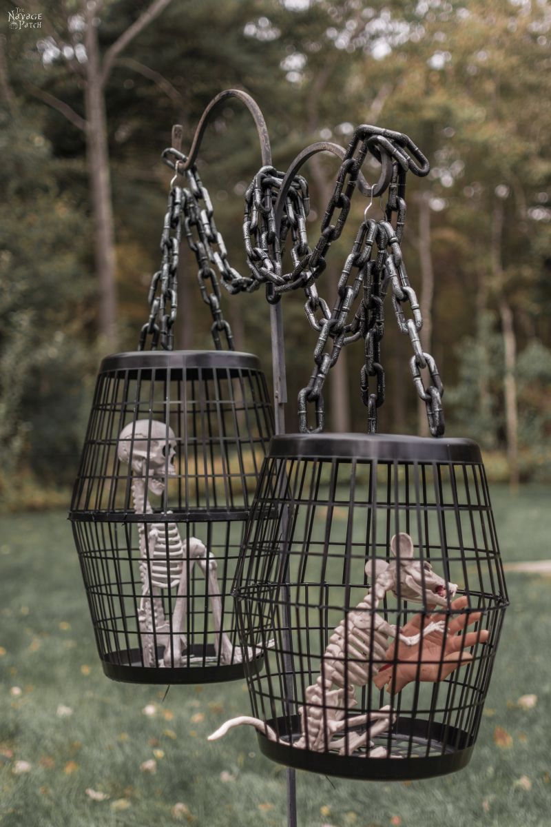 Hanging Cage Halloween Prop | DIY Halloween decor with Dollar store supplies | Dollar Store DIY Halloween prop | Upcycled and Repurposed Halloween decor |#TheNavagePatch #DollarStore #DollarTree #Upcycle #Repurposed #halloweendecorations #halloween #halloweenparty #easydiy #DIY | TheNavagePatch.com