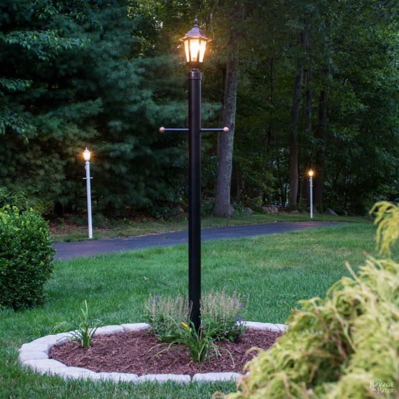 Lamp Post Makeover | How to create a perfect landscape ring | How to create a perfect circle when edging | How to renew your lamp post within hours | How to increase curb appeal on a budget | DIY curb appeal | DIY edging | #TheNavagePatch #DIY #Landscaping | TheNavagePatch.com