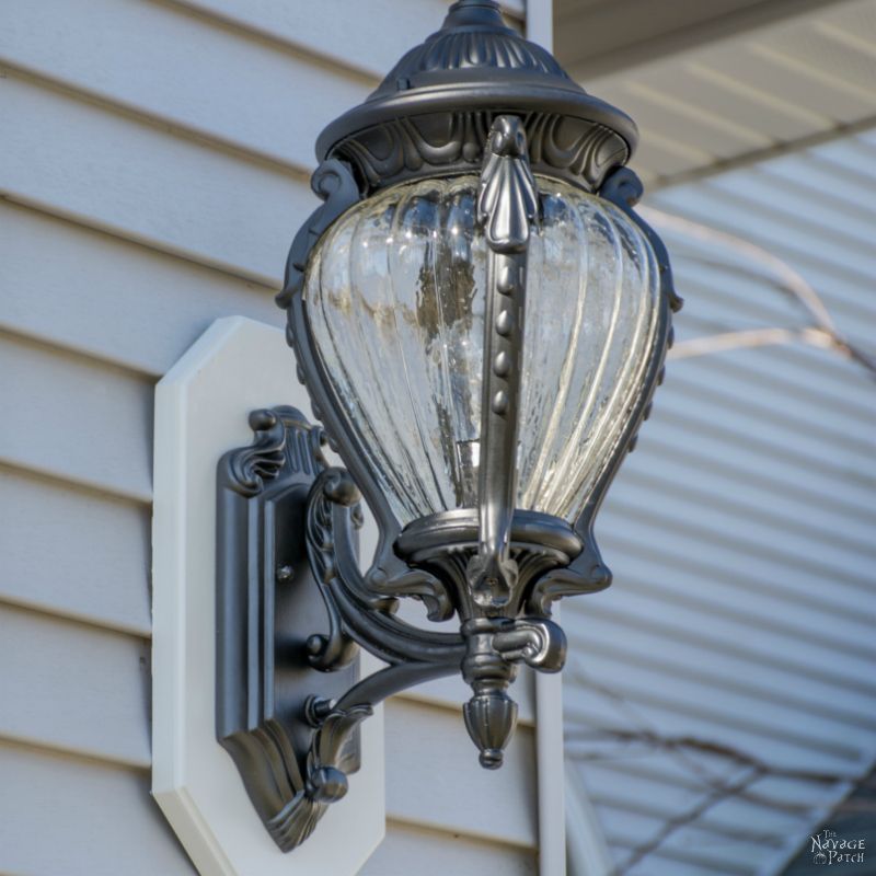 How to Add a Light Sensor to Outdoor Lanterns | DIY outdoor automated lighting | DIY ligthing automation | #DIY #Lighting #TheNavagePatch #HowTo | TheNavagePatch.com