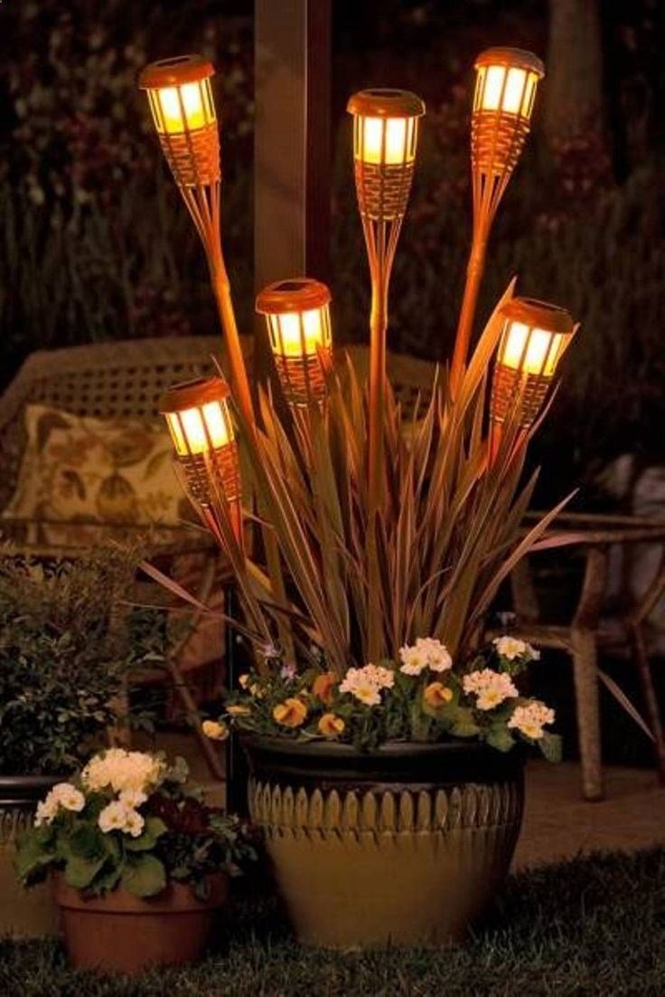 Creative and easy DIY outdoor lighting | DIY outdoor solar lights | DIY landscape lighting