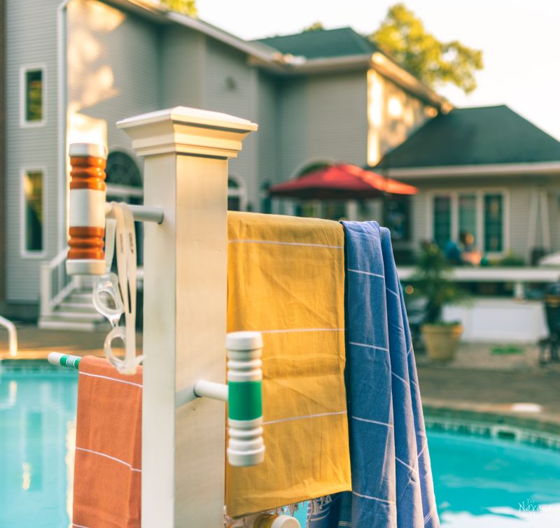 Croquet Mallet Pool Towel Rack | DIY Pool Towel Rack | DIY outdoor towel rack | Upcycled croquet set | Repurposed croquet mallets | DIY towel rack | #TheNavagePatch #DIY #easydiy #Upcycled # Repurposed #HowTo #Outdoor #Summerstyle #PaintedFurniture #Decoart #Decoartproject #myrustoleum | TheNavagePatch.com