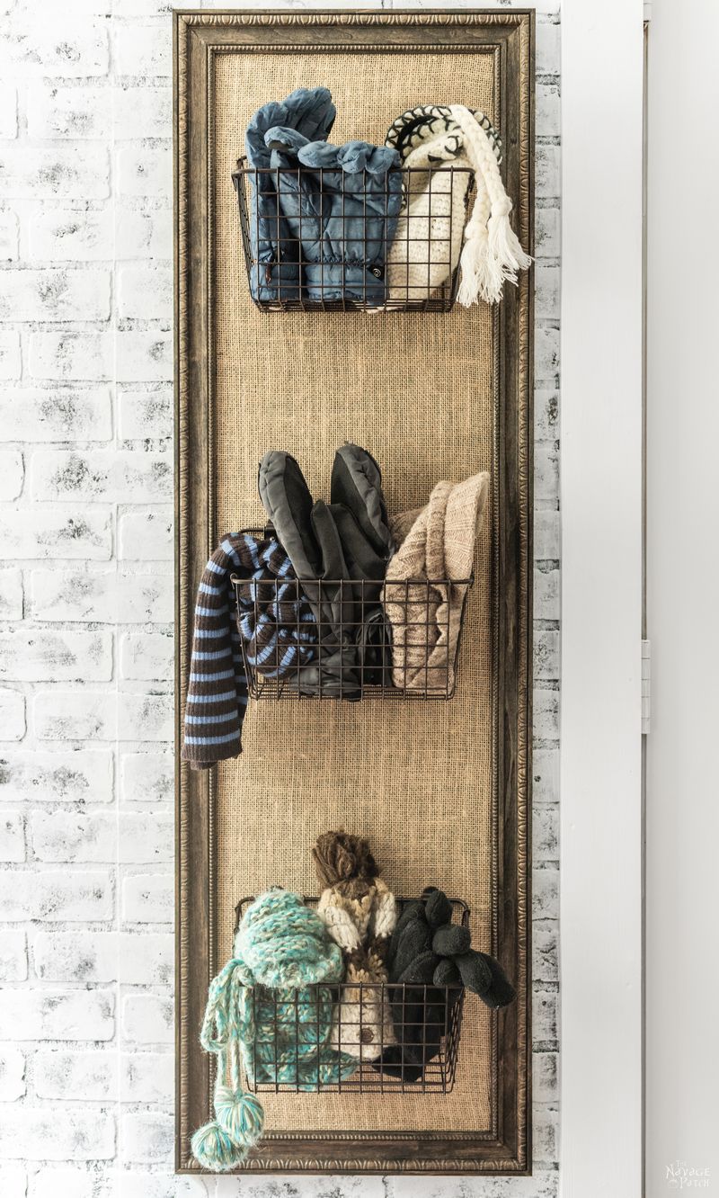 DIY Mudroom Organizer | How to built a rental friendly organizer | Inexpensive DIY furniture | Home decor and organization | #TheNavagePatch #diy #diyfurniture #easydiy #organizer #organization #frame #farmhouse | TheNavagePatch.com