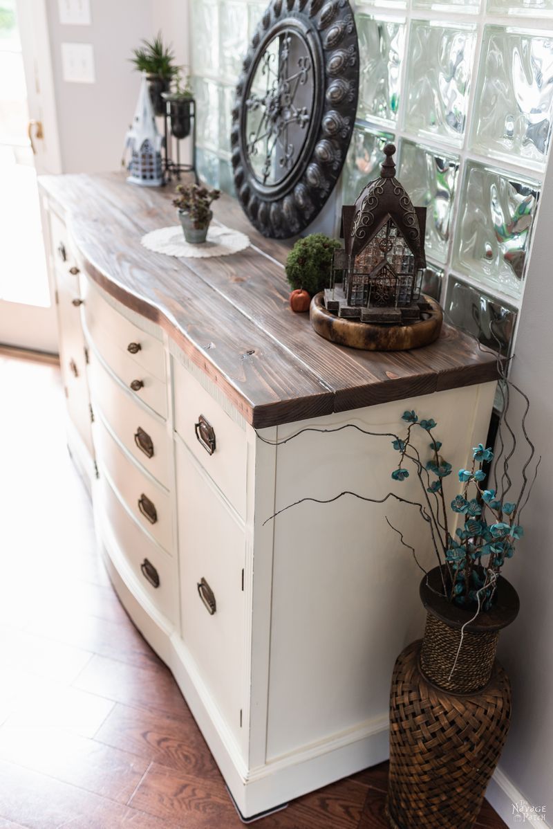 Vintage buffet makeover | How to paint a buffet table | How to build a buffet table top | Buffet table makeover with DIY chalk paint | Painted buffet cabinet before and after | Painted Buffet Ideas | Buffet Table Ideas | Annie Sloan old white | #TheNavagePatch #diy #paintedfurniture #chalkpaint #diningroom #diyfurniture #HowTo #Tutorial #upcycled #furnituremakeover | TheNavagePatch.com