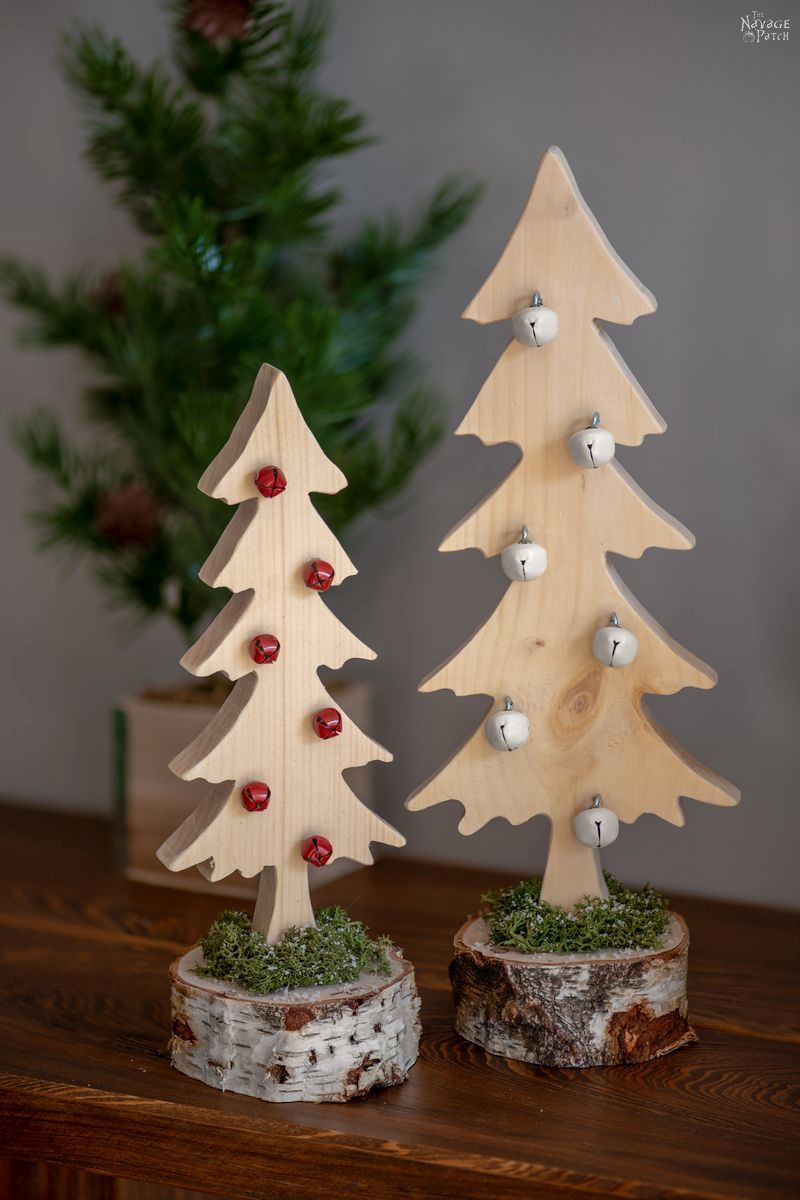 DIY Wood Alpine Tree with Jingle Bells | DIY Wooden Jingle Bell Trees with free tree pattern | How to make a wooden tree | DIY rustic wooden Christmas tree | #TheNavagePatch #easydiy #Christmas #Upcycled #DIY #freeprintable #treetemplate #treepattern #Holidaydecor #DIYChristmas #Christmascrafts #DIYHomedecor #Holidays #Alpinetree #Christmastree | TheNavagePatch.com