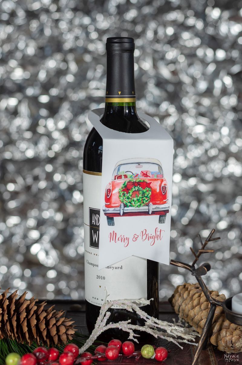 Free Printable Gift Tags and Wine Tags| Free printable watercolor wine tags | Easy gift wrapping ideas | #TheNavagePatch #easydiy #Christmas #FreePrintable #DIY #Holidaydecor #Free #DIYChristmas #Christmascrafts #DIYGifts #Gifttags #Holidays | TheNavagePatch.com
