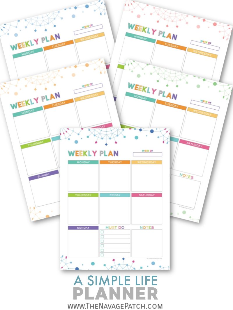 With this FREE printable Life Planner organize your daily, weekly and monthly schedule, take control of your finances, track your goals and habits, plan your meals, and keep your important information all in one binder! | Free organization printables | Free printable planner | Daily planner printables | Weekly planner printables | Free printable weekly meal planner | #TheNavagePatch #FreePrintable #LifePlanner #Calendar #Freeplanner | TheNavagePatch.com