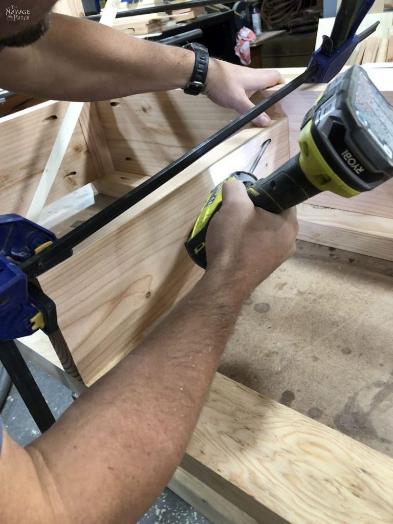 DIY Rustic Console Table with Free Plans! - The Navage Patch
