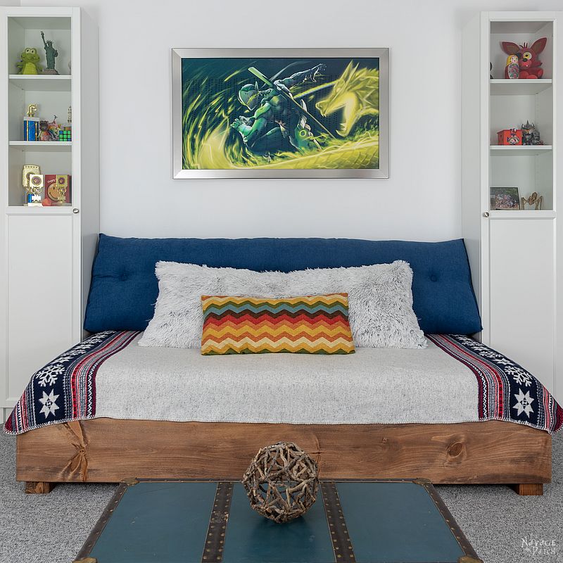 diy daybed between two bookcases