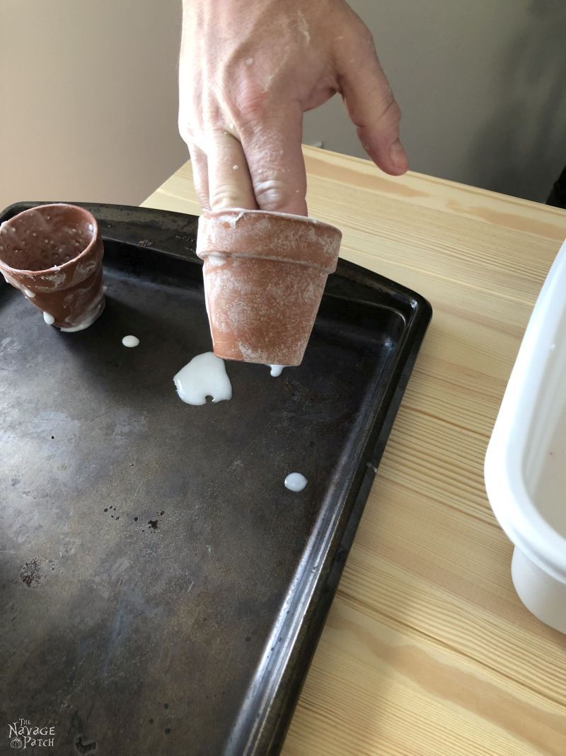 terra cotta pot aged with baking soda