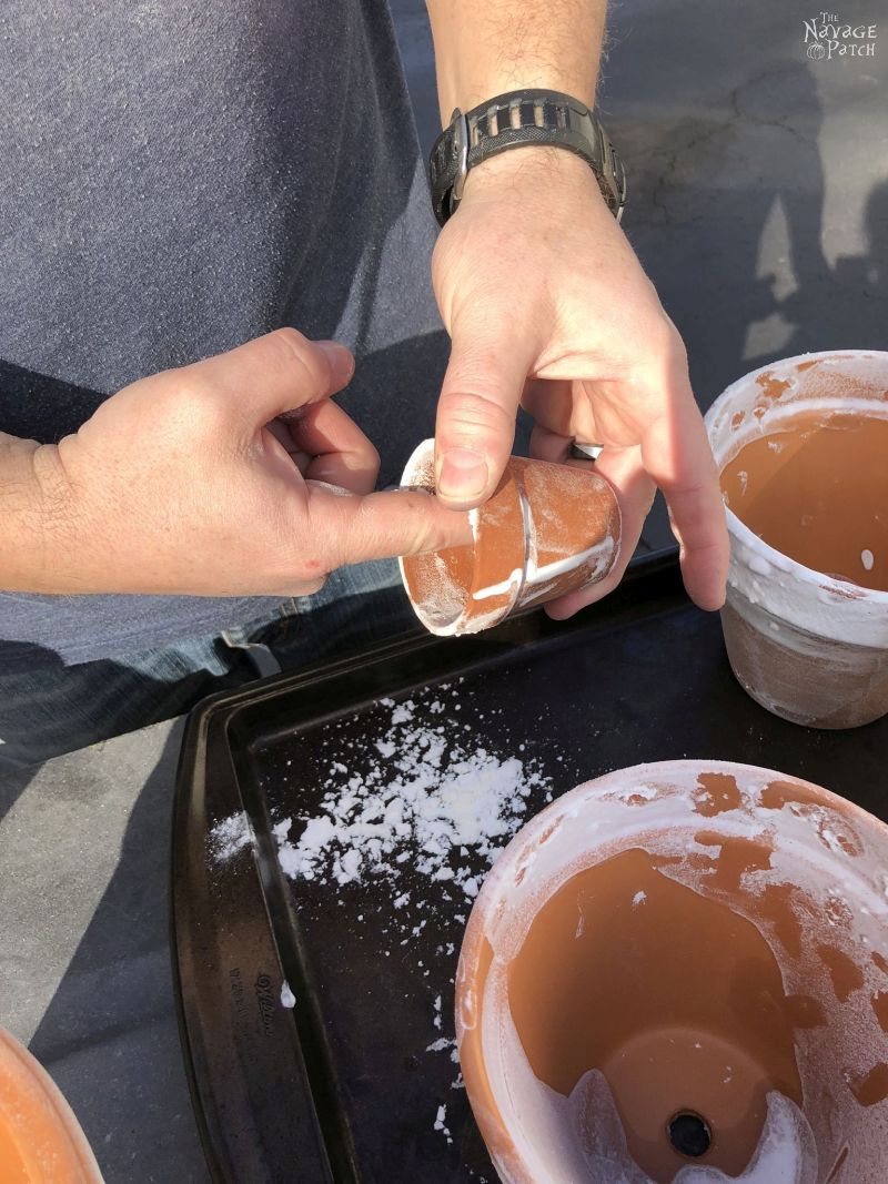 terra cotta pot aged with baking soda