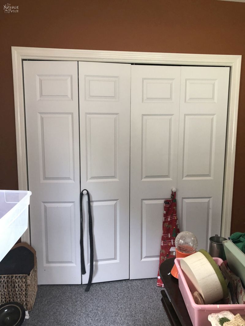 bi-fold closet door