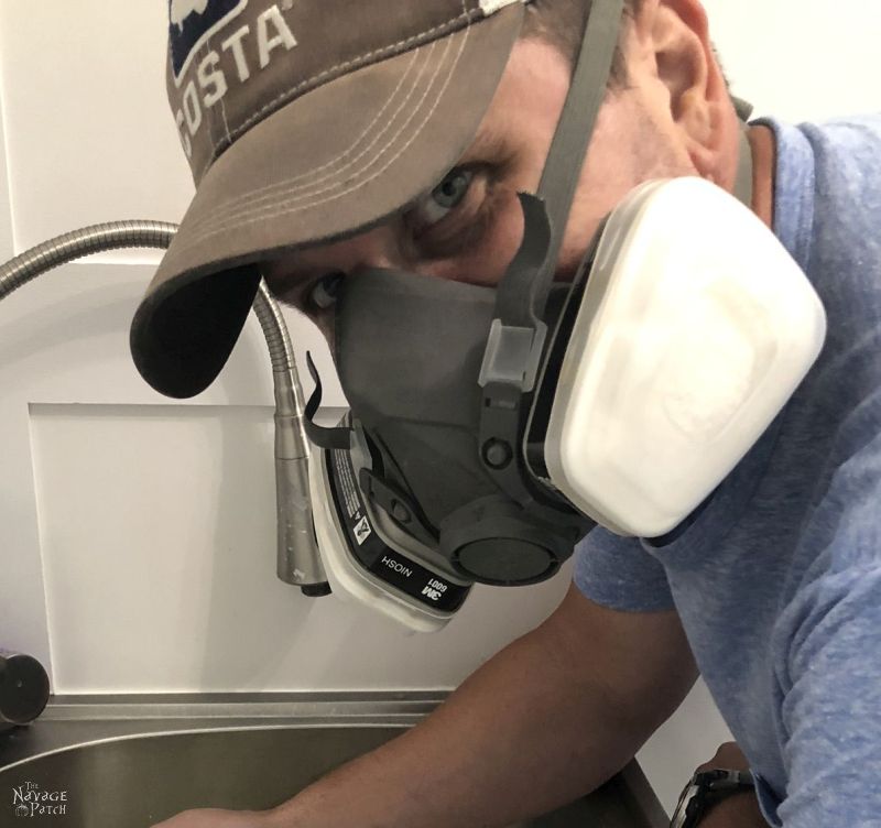 man wearing an organic solvent respirator