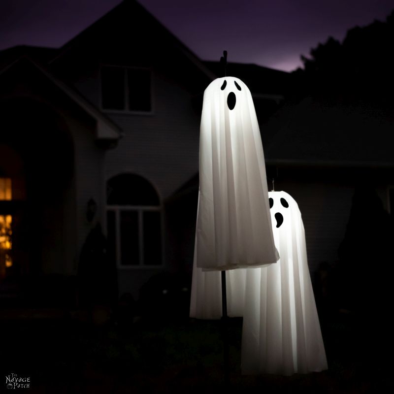 Easy Lighted Hanging Ghosts (A Dollar Store DIY)