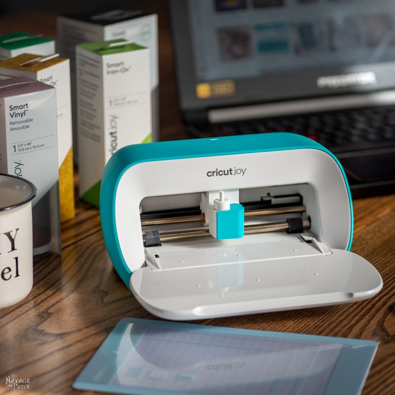 making on the move with cricut joy