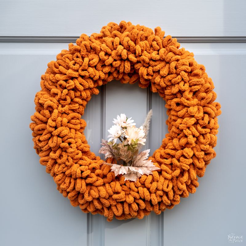 making a diy fall wreath with loop yarn