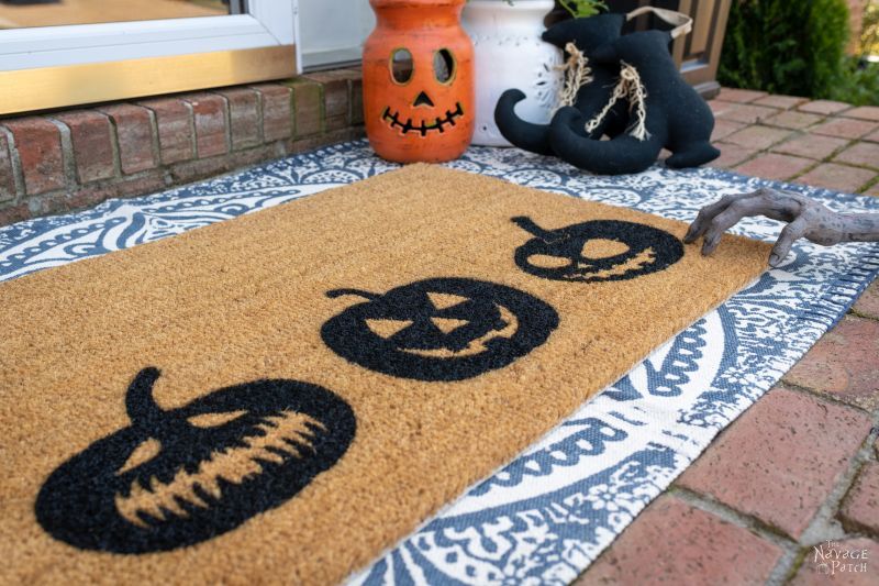 DIY Personalized Door Mat – TheNavagePatch.com