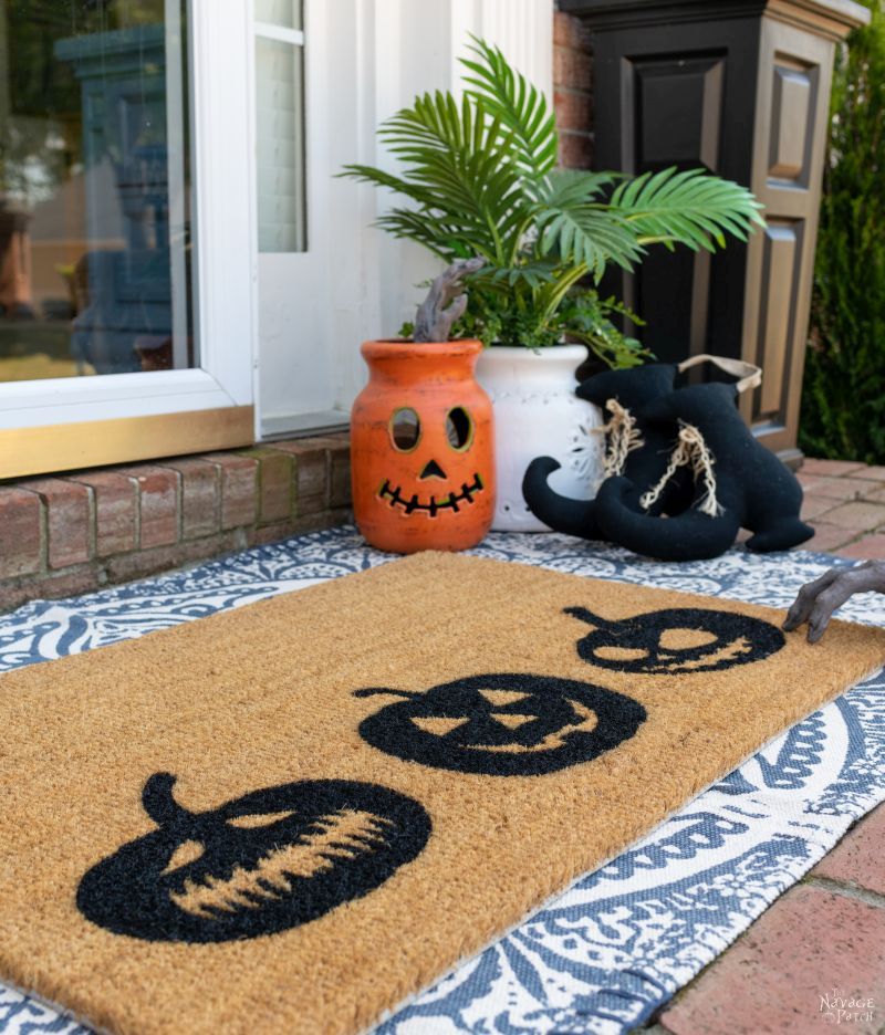 DIY Personalized Door Mat – TheNavagePatch.com