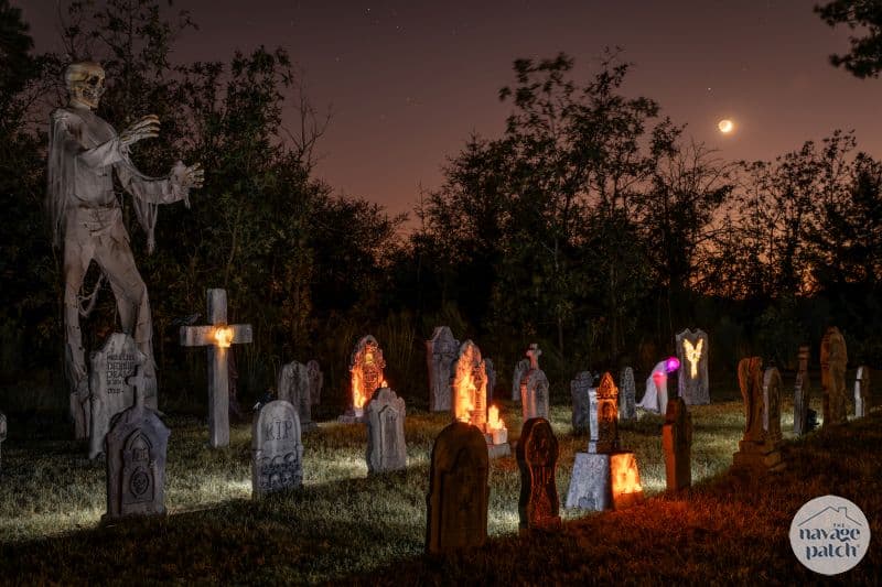 DIY Halloween Graveyard by TheNavagePatch.com