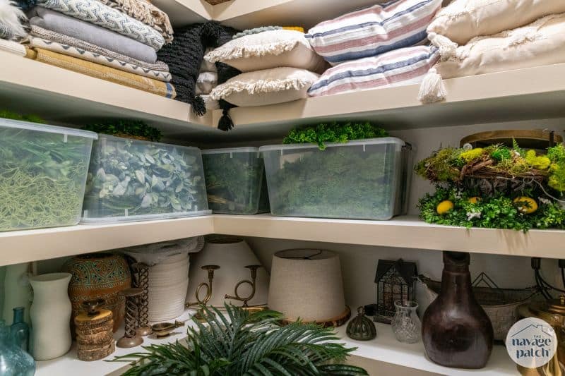 Sturdy DIY Closet Shelves by TheNavagePatch.com