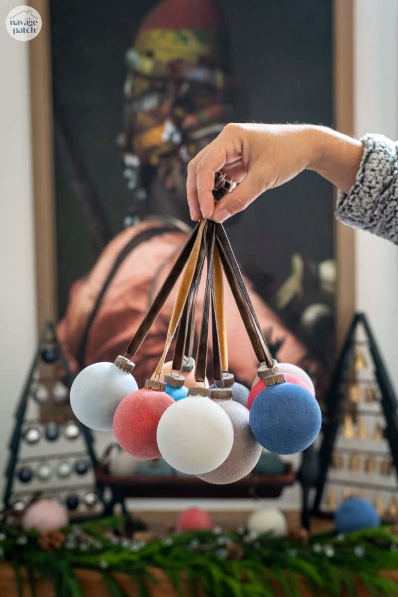 DIY Faux Velvet Ornaments by TheNavagePatch.com