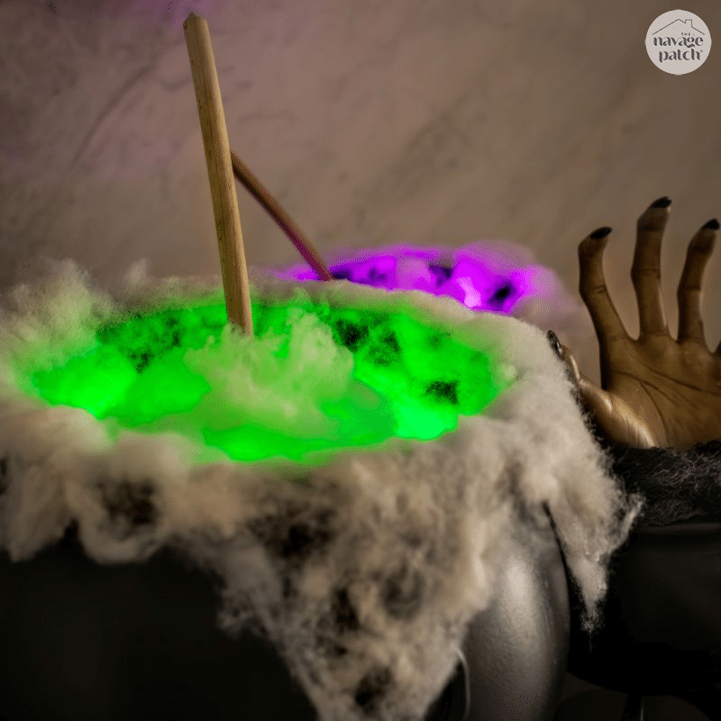 DIY Self-Stirring Cauldron by TheNavagePatch.com