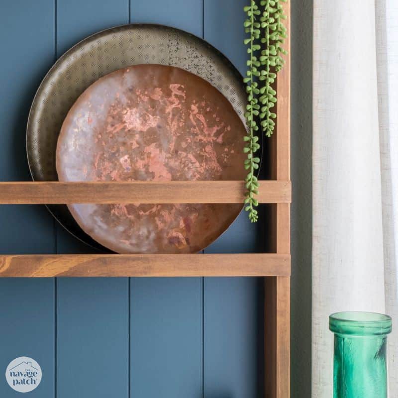 Stunning DIY Plate Rack by TheNavagePatch.com